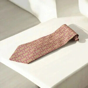 Giorgio Armani Made in Italy 100% Silk Geometric Unisex Neck Tie (4" W X 55"L)